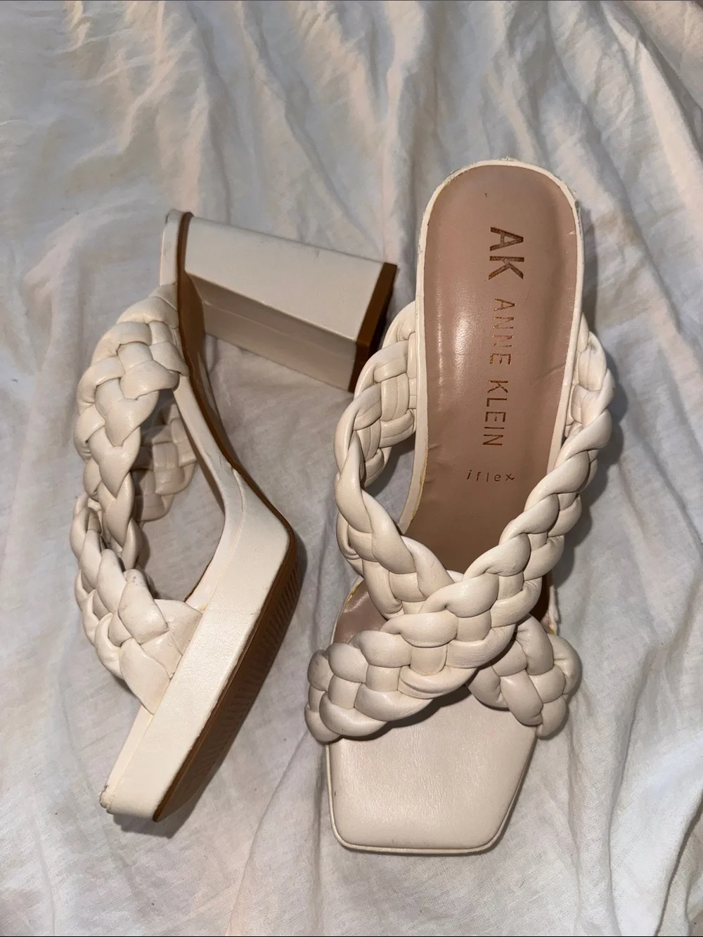 Anne Klein chic anne
